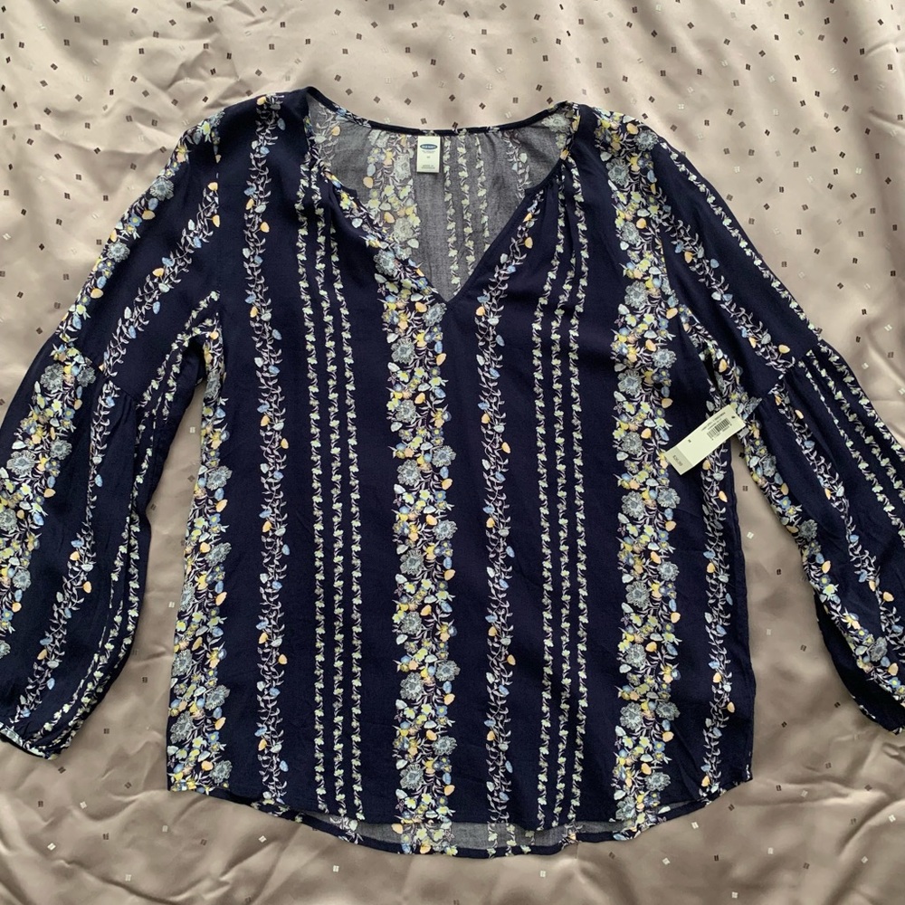 Old Navy size medium NWT